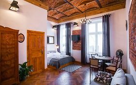 Lovenovsky Apartments